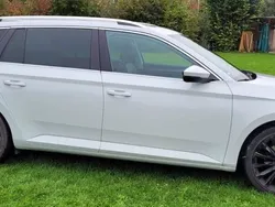 Weiß Gebraucht 2017 Skoda Superb Style Kombi | 17.900 € (Fairer Preis)