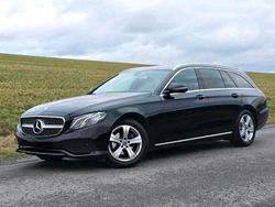 Schwarz Gebraucht 2018 Mercedes E220 AMG line Kombi | 16.450 € (Superpreis)