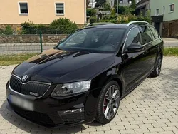 Schwarz Gebraucht 2016 Skoda Octavia RS Kombi | 17.500 € (Fairer Preis)