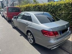 Grau Gebraucht 2009 Mercedes E250 Avantgarde Limousine | 9.900 € (Teuer)