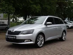 Brilliantsilber metallic Gebraucht 2017 Skoda Fabia Joy Kombi | 15.889 € (Teuer)
