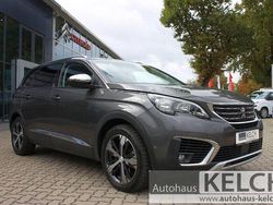 Grau Gebraucht 2020 Peugeot 5008 Crossway Van / Kleinbus | 18.990 € (Fairer Preis)