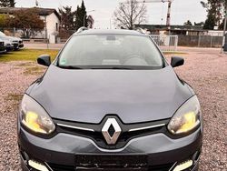 Grau Gebraucht 2016 Renault Mégane III Bose Edition Limousine | 6.800 € (Fairer Preis)