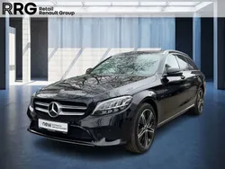 Schwarz Gebraucht 2020 Mercedes C300e Avantgarde Kombi | 24.990 €