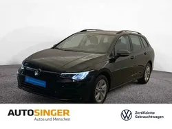 Deep black perleffekt Gebraucht 2023 VW Golf VIII Life Kombi | 25.430 € (Fairer Preis)