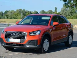 Orange Gebraucht 2017 Audi Q2 Comfort SUV | 12.500 € (Fairer Preis)
