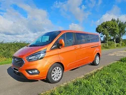 Orange Gebraucht 2020 Ford Tourneo Custom Titanium Van / Kleinbus | 36.000 € (Guter Preis)