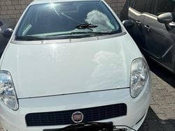 Weiß Gebraucht 2012 Fiat Punto Kleinwagen | 3.150 € (Fairer Preis)