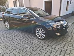 Schwarz Gebraucht 2011 Opel Astra Sport Kombi | 4.400 € (Guter Preis)
