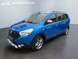 Blau Gebraucht 2019 Dacia Lodgy Stepway Van / Kleinbus | 9.490 € (Fairer Preis)