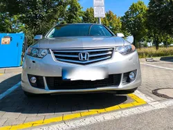 Grau Gebraucht 2009 Honda Accord Limousine | 10.500 €