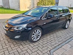 Schwarz Gebraucht 2011 Opel Astra Sport Kombi | 4.400 € (Guter Preis)