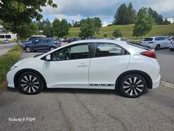 Weiß Gebraucht 2015 Honda Civic Elegance Limousine | 11.900 € (Fairer Preis)