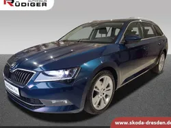 Lavablau metallic met. lavablau metallic met. Gebraucht 2019 Skoda Superb Style Kombi | 15.650 € (Guter Preis)