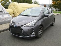 Grau Gebraucht 2019 Toyota Yaris Club Kleinwagen | 15.990 € (Fairer Preis)