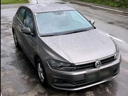 Grau Gebraucht 2018 VW Polo Kleinwagen | 12.995 € (Teuer)