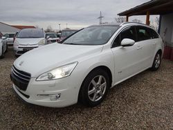 Weiß Gebraucht 2013 Peugeot 508 SW Business-Line Kombi | 3.500 €