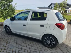 Weiß Gebraucht 2016 Mitsubishi Space Star Kleinwagen | 3.200 € (Fairer Preis)