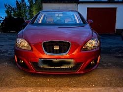 Rot Gebraucht 2010 Seat Leon Coupé | 2.000 € (Guter Preis)