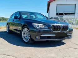 Grau Gebraucht 2012 BMW 740 Limousine | 25.499 €