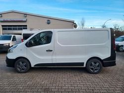 Weiß Gebraucht 2018 Renault Trafic Komfort Van | 9.400 € (Guter Preis)