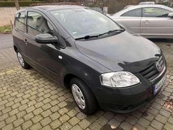 Grau Gebraucht 2007 VW Fox Kleinwagen | 2.900 € (Etwas zu teuer)