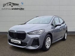 Grau Gebraucht 2024 BMW 220 Active Tourer M Sport Van / Kleinbus | 37.300 €