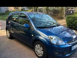 Blau Gebraucht 2008 Ford Fiesta Kleinwagen | 2.500 € (Etwas zu teuer)