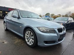 Blau Gebraucht 2011 BMW 318 Sport Line Limousine | 5.399 € (Fairer Preis)
