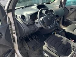 Silber Gebraucht 2016 Renault Kangoo LIMITED Van / Kleinbus | 5.400 € (Fairer Preis)