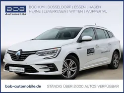 Perlmuttweiß Gebraucht 2023 Renault Mégane GrandTour Equilibre Kombi | 23.333 € (Guter Preis)