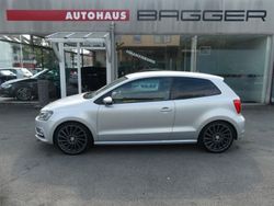 Silber Gebraucht 2016 VW Polo Comfortline Limousine | 6.490 € (Fairer Preis)