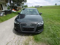 Belugabraun Gebraucht 2014 Audi A3 Sportback Attraction Kombi | 15.900 € (Fairer Preis)