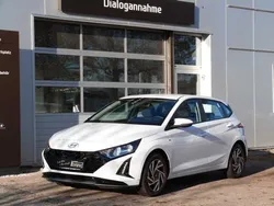 Weiß Gebraucht 2024 Hyundai i20 Trend Limousine | 19.900 € (Fairer Preis)