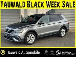 Silber (pyrit silber metallic) Gebraucht 2023 VW Tiguan Allspace Life SUV | 32.830 € (Guter Preis)