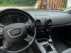 Grau Gebraucht 2014 Audi A3 Sportback Attraction Limousine | 10.500 € (Fairer Preis)