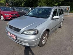 Silber Gebraucht 2004 Opel Astra Eco Kombi | 1.490 € (Fairer Preis)