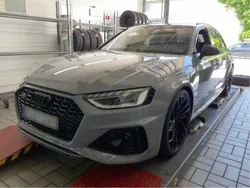 Nardograu (metallic) Gebraucht 2021 Audi RS4 Sport Kombi | 57.960 € (Teuer)