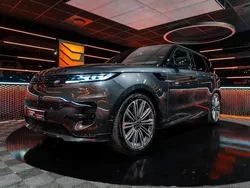 Grau Gebraucht 2023 Land Rover Range Rover HSE Dynamic SUV | 109.900 € (Fairer Preis)