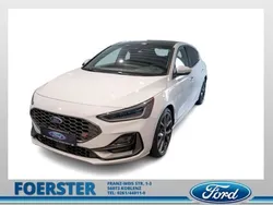 Weiss Gebraucht 2024 Ford Focus ST Limousine | 35.980 € (Fairer Preis)