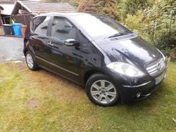 Schwarz Gebraucht 2005 Mercedes A150 Avantgarde Van / Kleinbus | 1.899 €