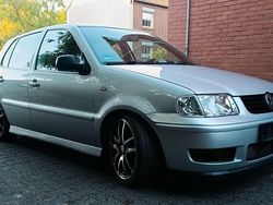 Silber Gebraucht 2001 VW Polo Limousine | 2.989 € (Teuer)