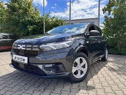Grau Gebraucht 2024 Dacia Sandero Essentiel Limousine | 14.677 € (Superpreis)