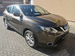 Bronze metallic Gebraucht 2015 Nissan Qashqai Acenta SUV | 11.395 € (Fairer Preis)
