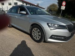 Silber Gebraucht 2020 Skoda Superb Active Kombi | 12.490 € (Teuer)