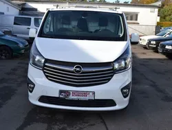 Weiß Gebraucht 2016 Opel Vivaro Van | 7.500 € (Fairer Preis)