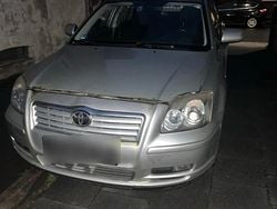 Silber Gebraucht 2006 Toyota Avensis Kombi | 1.100 € (Guter Preis)