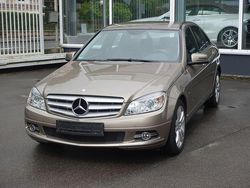 Sanidinbeige Gebraucht 2010 Mercedes C180 Avantgarde Limousine | 14.500 € (Teuer)