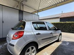 Gebraucht 2006 Renault Clio II Dynamique Limousine | 3.000 € (Etwas zu teuer)