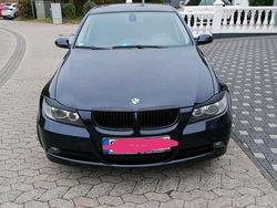 Blau Gebraucht 2006 BMW 320 Limousine | 6.900 € (Teuer)